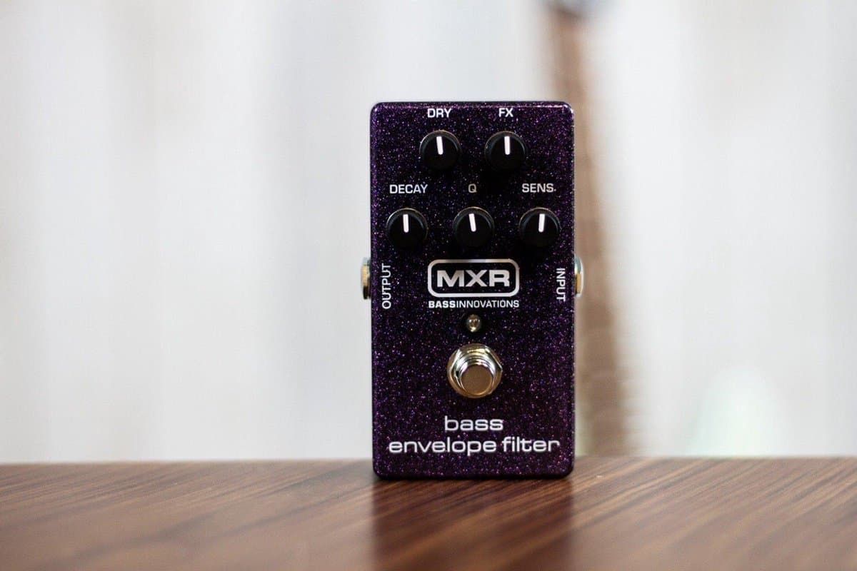 MXR M82 Bass Innovations Envelope Filter - Dynamische auto wah voor bass - Paars