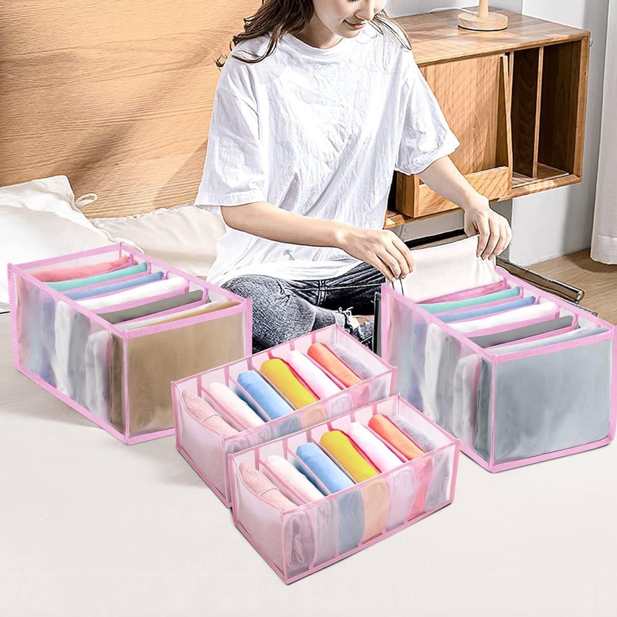 Pakket van 4 kledingkastorganisatoren, inclusief 2 grote opbergdozen met denim compartimenten en 2 beha-organisatoren, mesh kledingopslag voor ondergoed, sokken en jeans (roze)