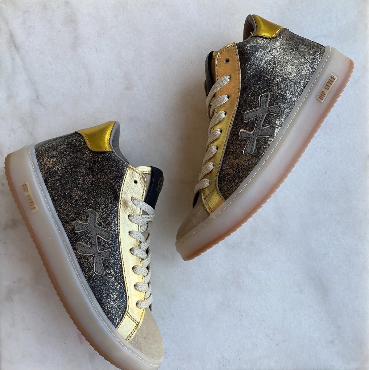 Hip sneaker goud maat 37