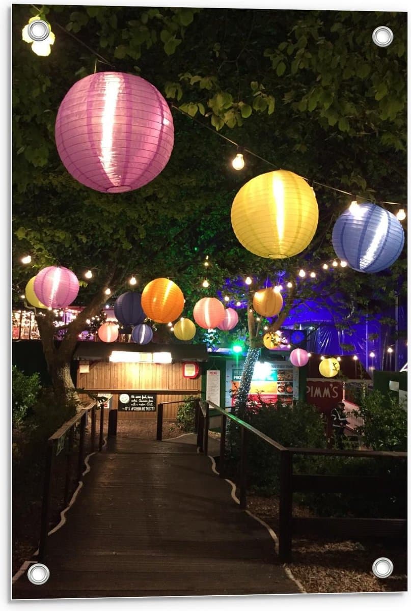 Tuinposter – Brug met Kleurrijke Lampionnen  - 40x60cm Foto op Tuinposter  (wanddecoratie voor buiten en binnen)