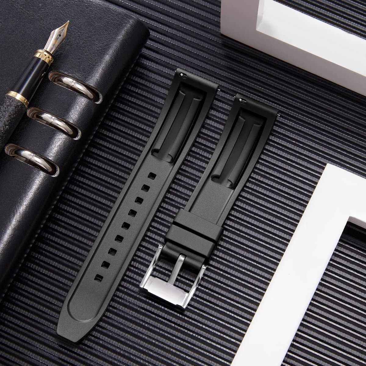 Snel verwisselbare siliconen horlogeband vervangband 18mm 19mm 20mm 21mm 22mm 24mm voor smartwatch, waterdicht en sportief in 11 kleuren, geschikt voor mannen en vrouwen