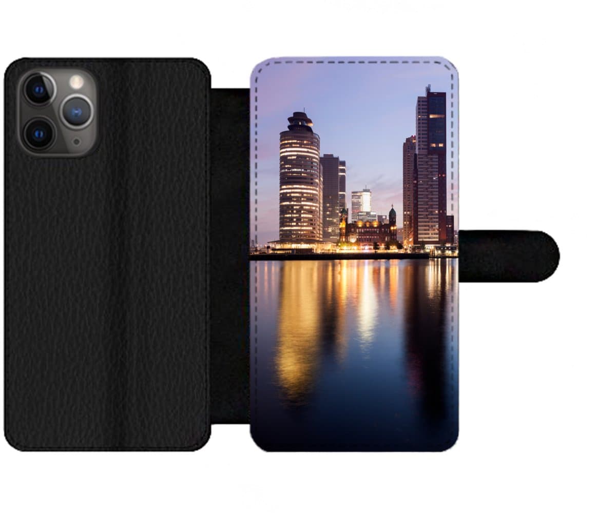 Telefoonhoesje Geschikt voor iPhone 11 Pro Max telefoonhoesje - Rotterdam - Water - Wolkenkrabber - Met vakjes - Wallet case met magneetsluiting