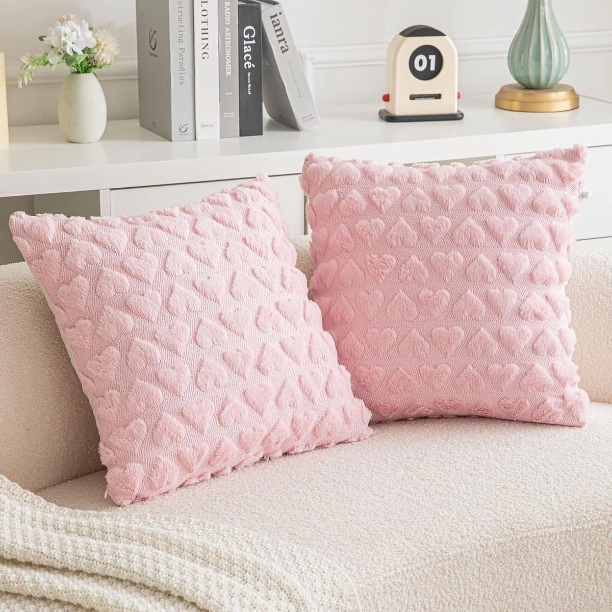 2 Stuks Hartvormige Kussenslopen – 45x45 cm – Liefdevol Decoratief Kussenhoes – Voor Bank, Slaapkamer en Woonkamer
