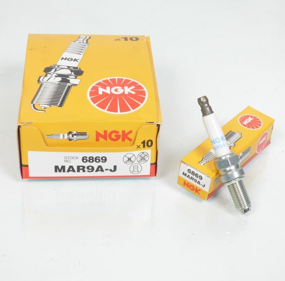 Bougie d'allumage NGK pour Moto Ducati 1299 Big wheel Après 2017 Neuf