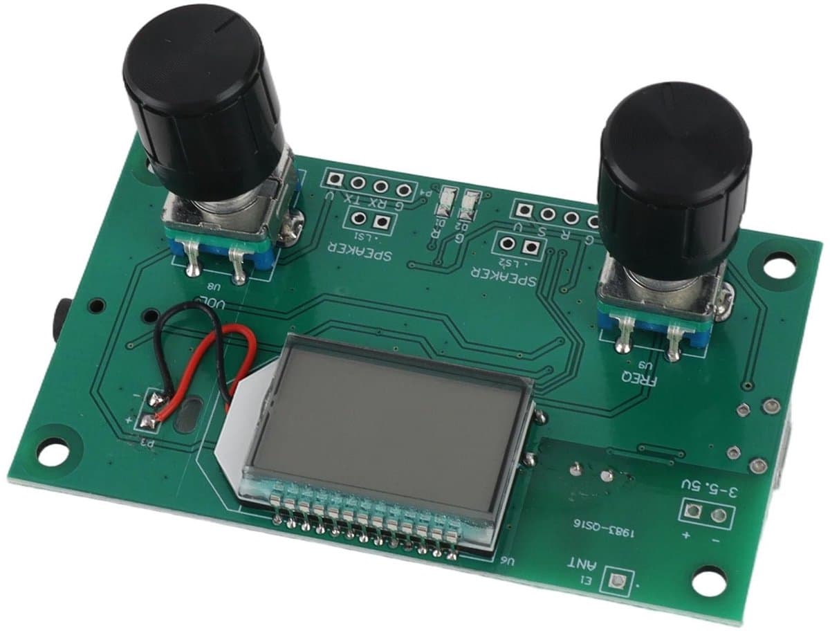 SVGCommerce - Mini Digital FM Radio - Draadloze Ontvanger - LCD Display - Groene Kleur - Professionele Audio - Geschikt voor Hoofdtelefoon en Speaker