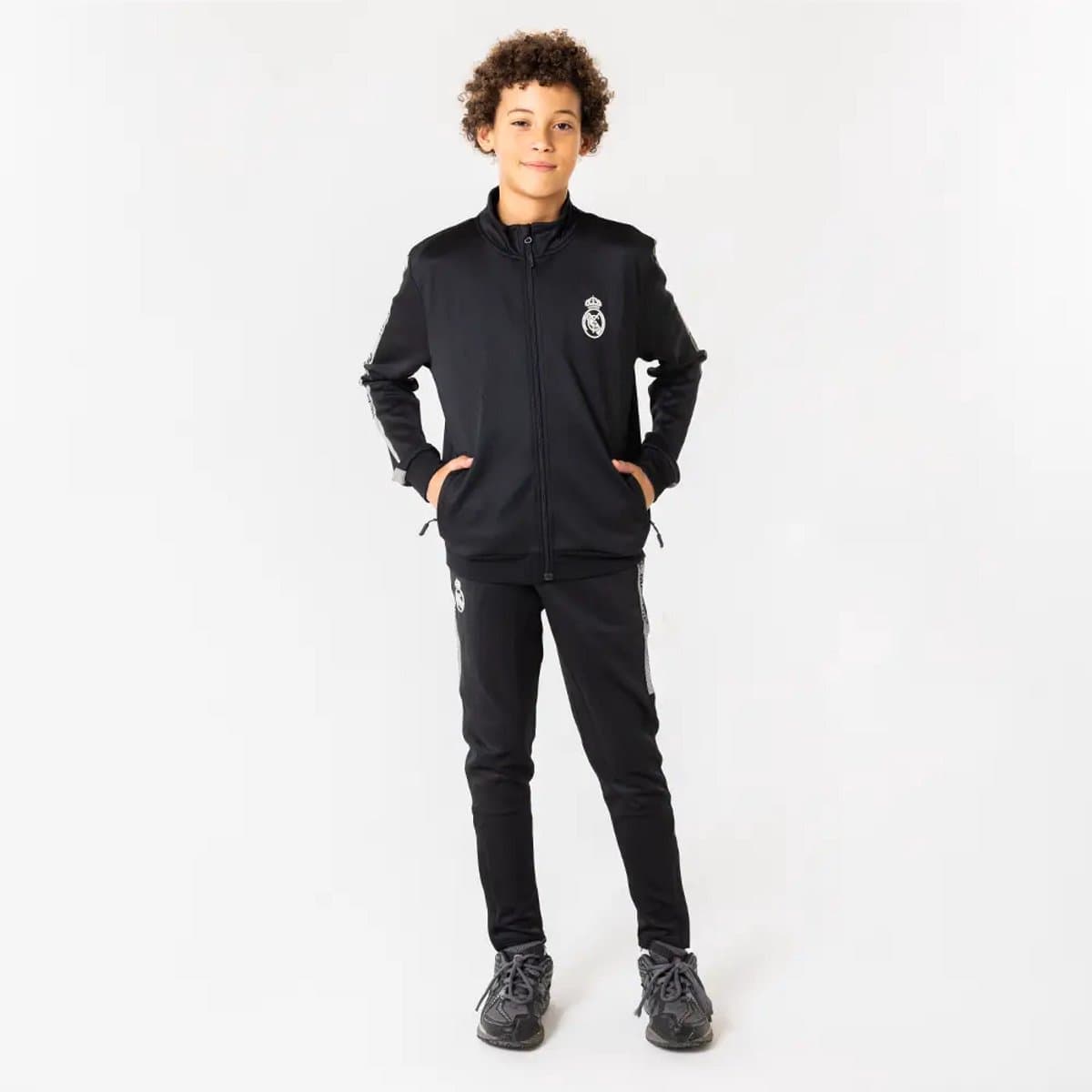Real Madrid Trainingspak Kind - Vest + Trainingsbroek - Officiële Fanmerchandise - Zwart/Goud - Maat 116 t/m 164