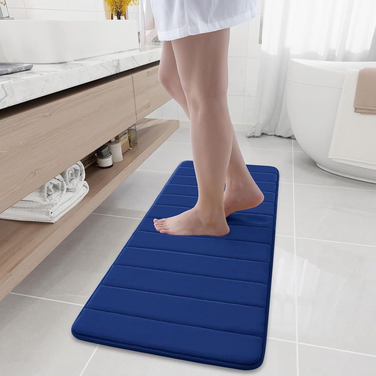 Badmat - 40 x 120 cm - fleece - Traagschuim - Middelpolig - absorberend - antislip - wasbaar - Kleur : marineblauw