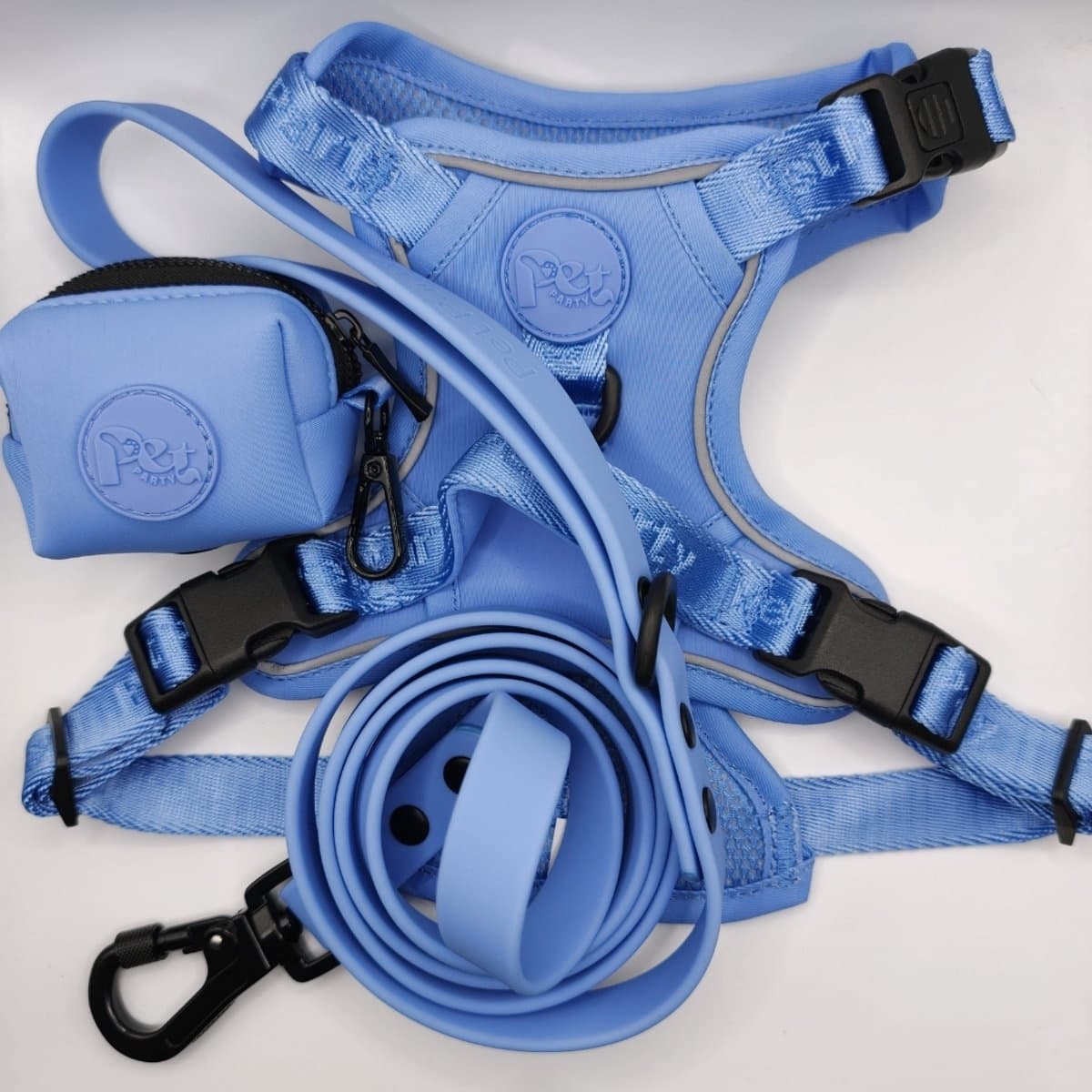 Pet Party Walk Set Blauw maat L - Y-Harnas, Hondenriem en Poepzakhouder
