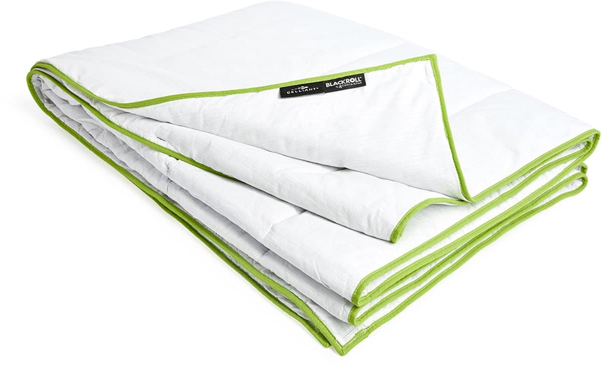 BLACKROLL® RECOVERY BLANKET 155x220 cm – 4-seizoenen herstel- & verzwaringsdeken – Ademend katoen – Voor ontspanning & diepe slaap – Wit/Groen