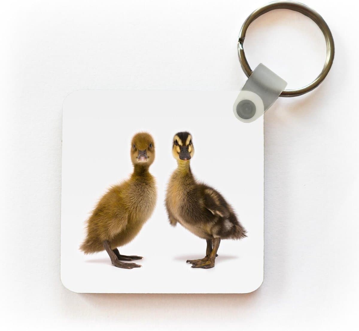 Sleutelhanger - Uitdeelcadeautjes - Twee baby eenden die in de camera kijken - Plastic