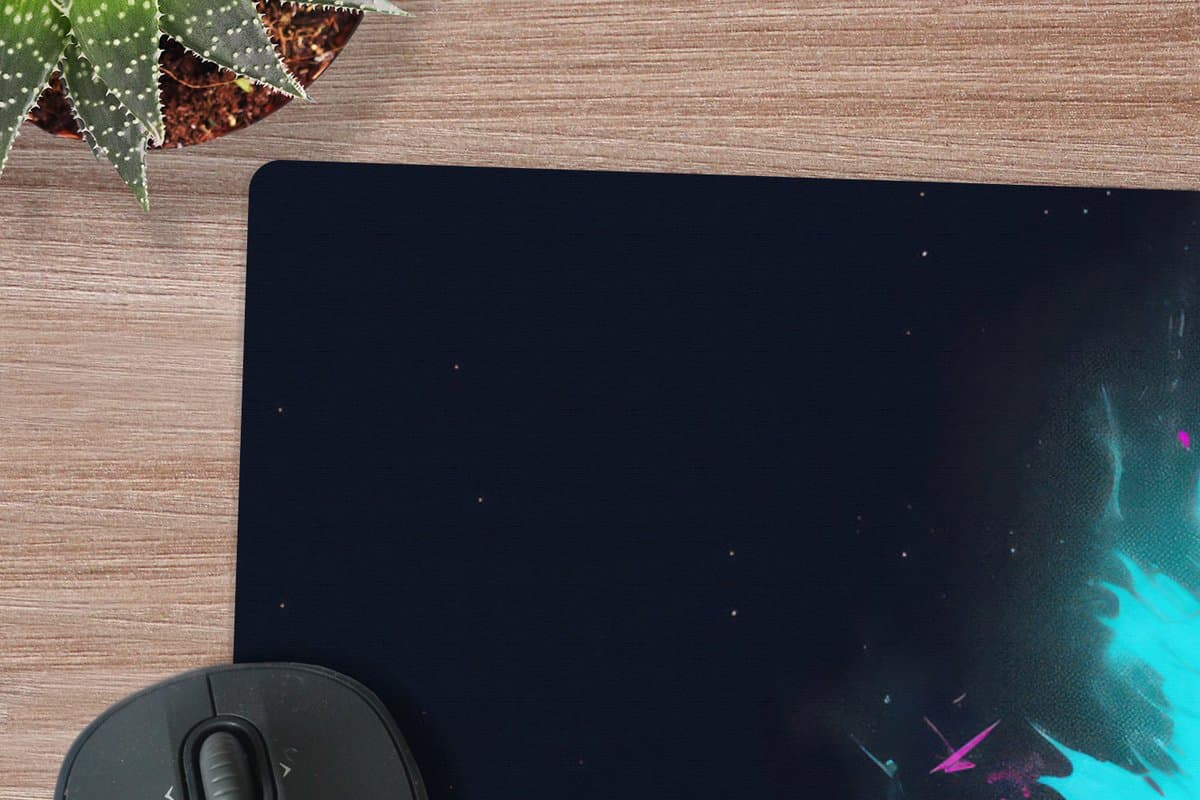 Muismat XXL 90x60 cm - Bureau onderlegger - Bureau mat Astronaut - Neon - Gaming - Ruimte - Bureaumat - Gaming mousepad xl - Bureaulegger groot - Computer deskmat - Geschikt voor Gaming Muis en Gaming PC set-up