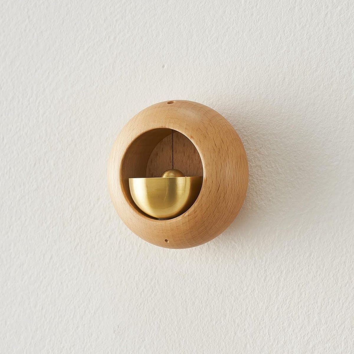 Winkeliersbel voor het openen van deuren Magnetische houten deurbel met messing bel Deurbel voor entree, muur, winkel, garderobe, koelkast