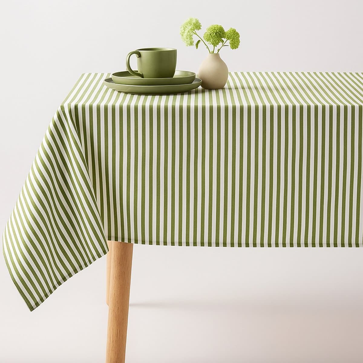 Vlekbestendig Tafelkleed – Stijlvol, Fris & Praktisch groen katoenen tafellaken streep 160 x 160 forest green
