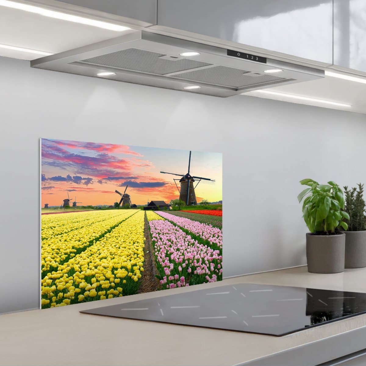 Spatscherm 60x45 cm - Zelfklevende achterwand Tulpen - Windmolen - Natuur - Keuken muurbeschermer - Spatwand fornuis