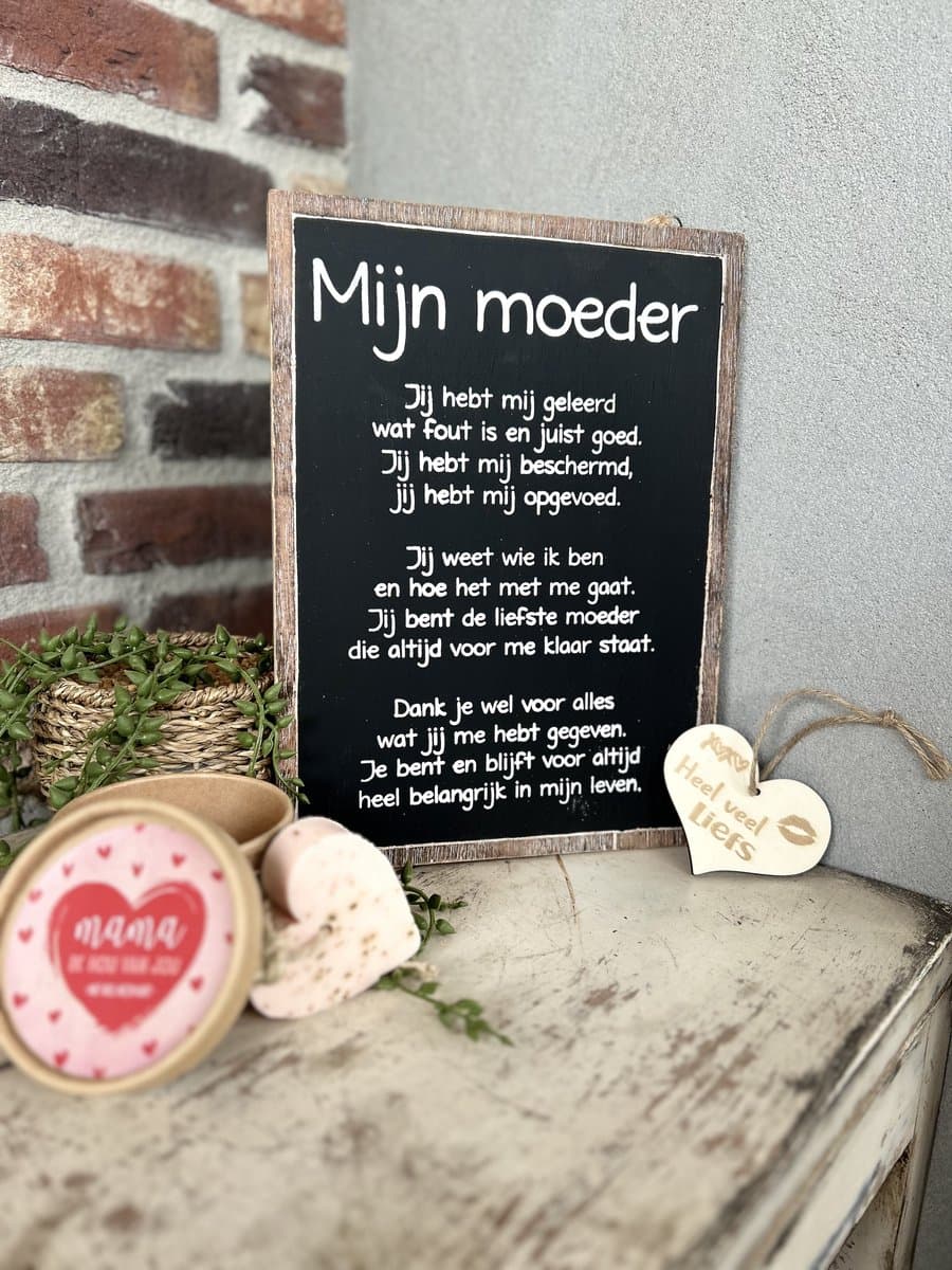 Creaties van Hier - Cadeau pakket mama - Tekstbord Moeder - Zeep in doosje - Houten hartje Liefs - Hout