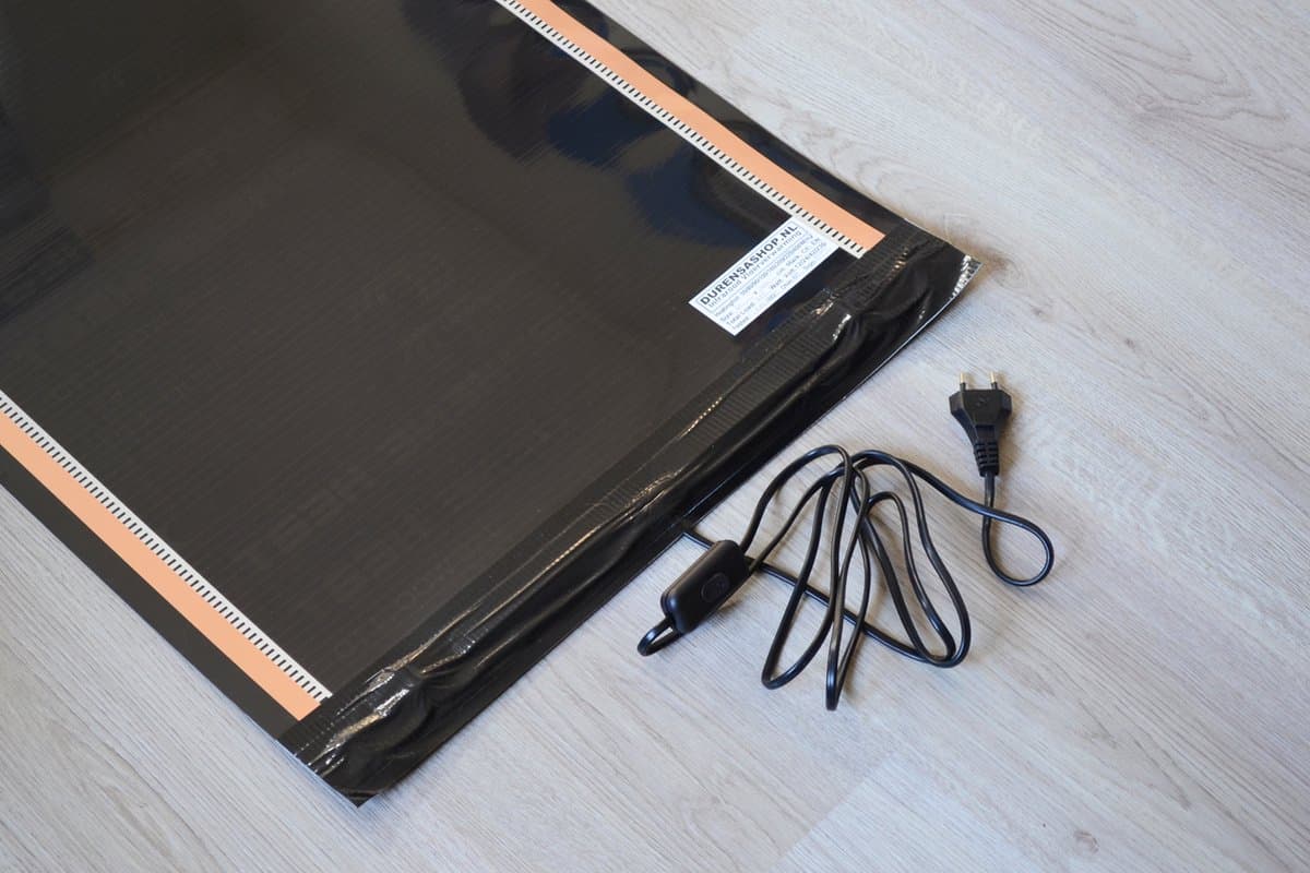 Durensa® karpetverwarming met aan/uit schakelaar 130*210 cm 600 Watt