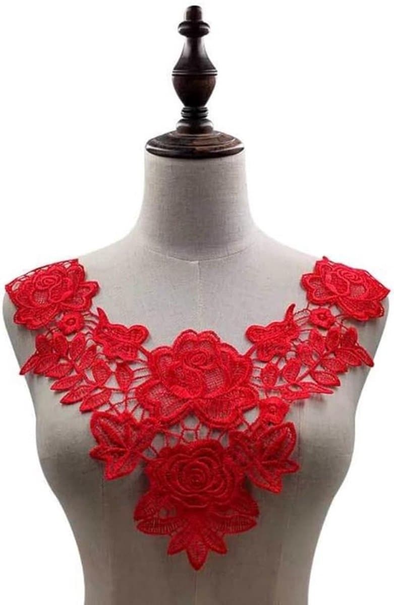 Handgemaakt Borduurwerk - Kant Patch - Zachte Stof - Bloemen - Versiering Geborduurd - Voor Naaien - Rood Bloemenapplicatie.