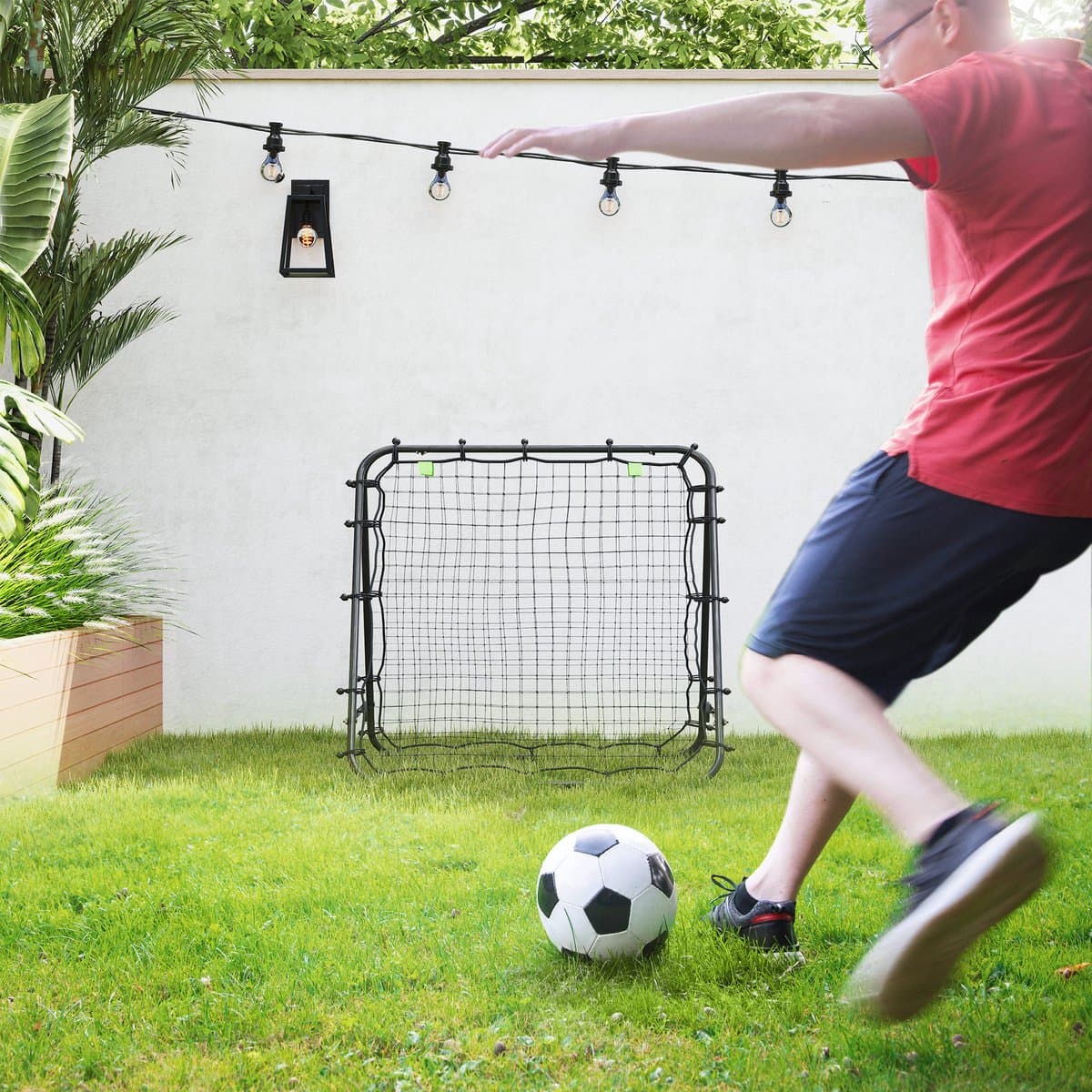 MODFU-Tchouk-Voetbalrebounder-Staal-Zwart-100 X 95 X 90 Cm