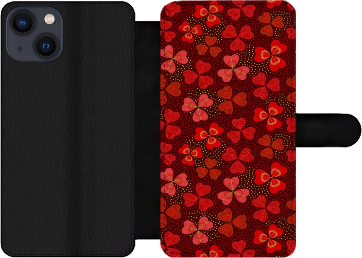 Telefoonhoesje Geschikt voor iPhone 13 telefoonhoesje - Patroon - Klaver - Rood - Met vakjes - Wallet case met magneetsluiting