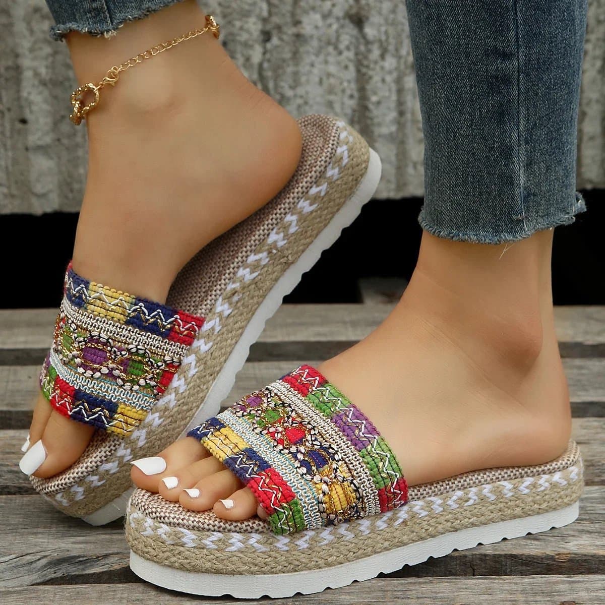 Dames Slippers Maat 38 – Zomer Sandalen met Plateauzool – Handgemaakte Espadrilles – Casual Strand Schoenen – Comfortabele Sleehak Slippers 2025