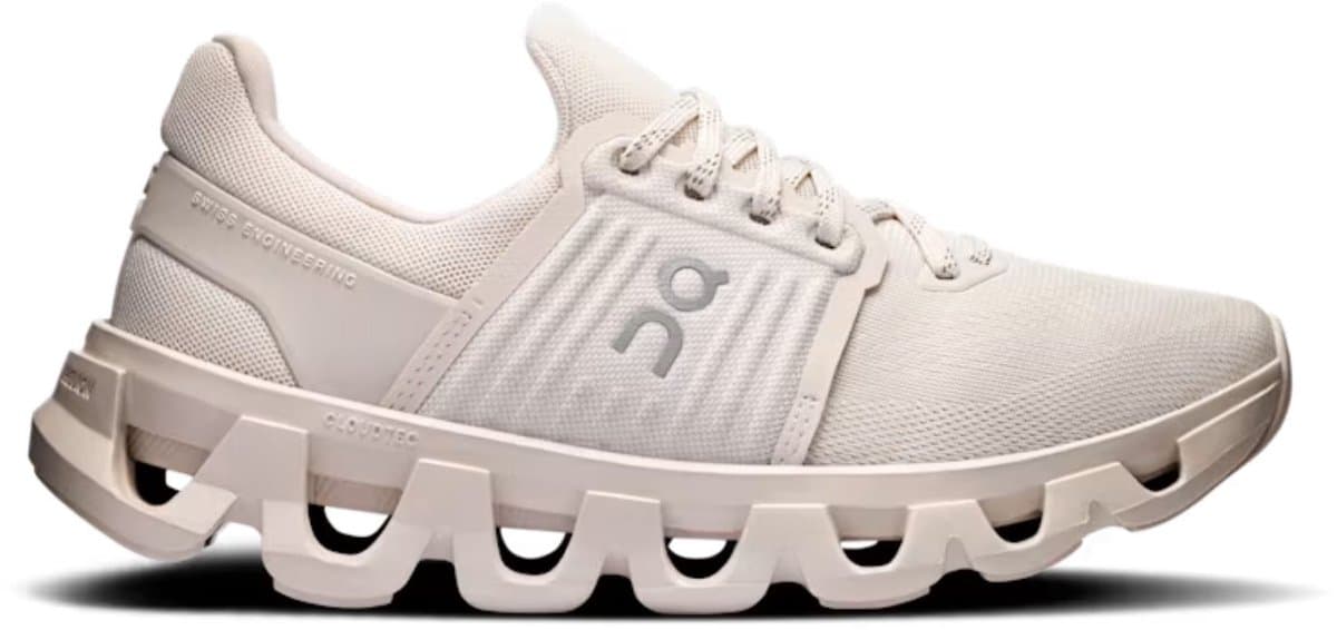 On Cloudswift 4 AD Hardloopsneakers Dames Zand 37
