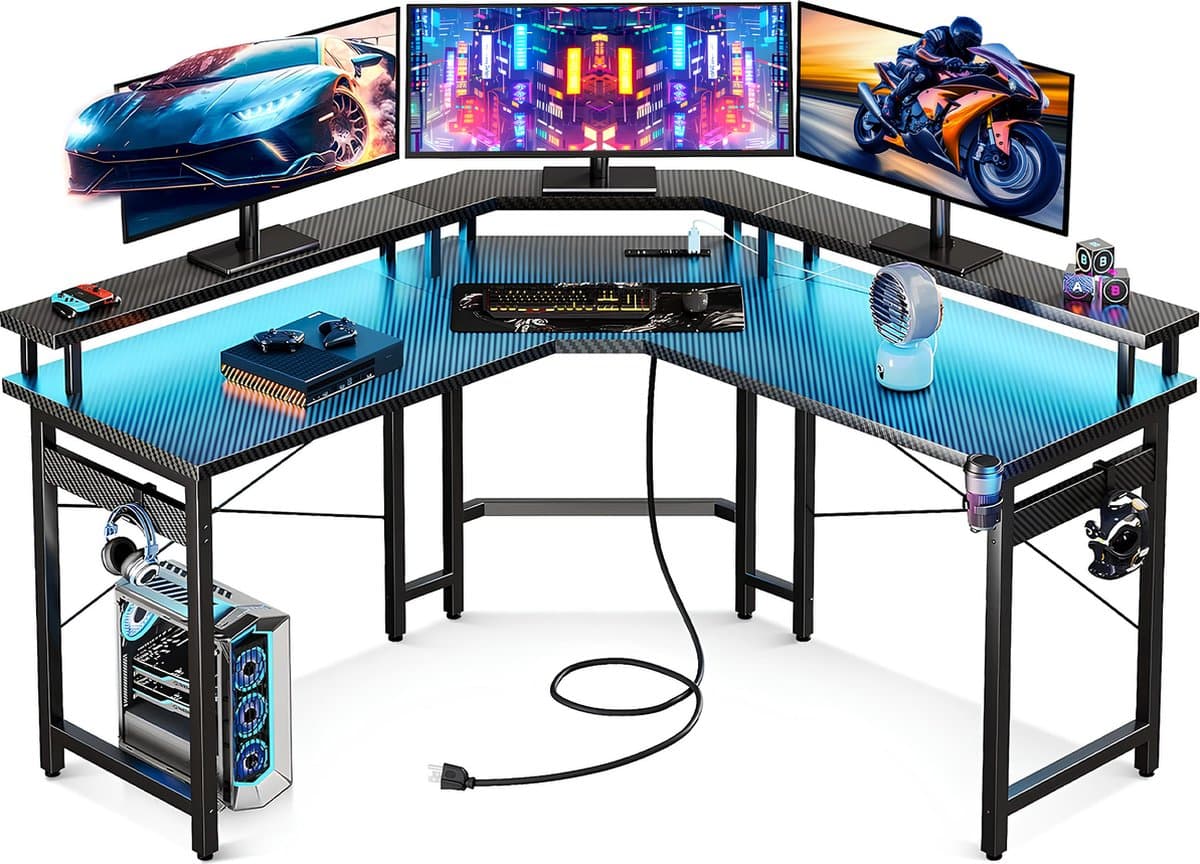 Lugia Hoekbureau - Gaming Bureau - L-Vormig 130cm x 78cm x 48cm - Bureau - Led Verlichtingen - Krasbestendig - Monitor Stand - Stopcontact - Gaming Desk - Game Bureau