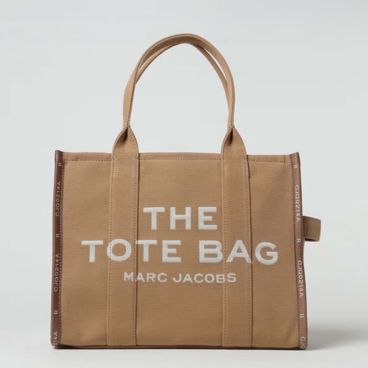 MARC JACOBS M0017048 Bruin N/A EU