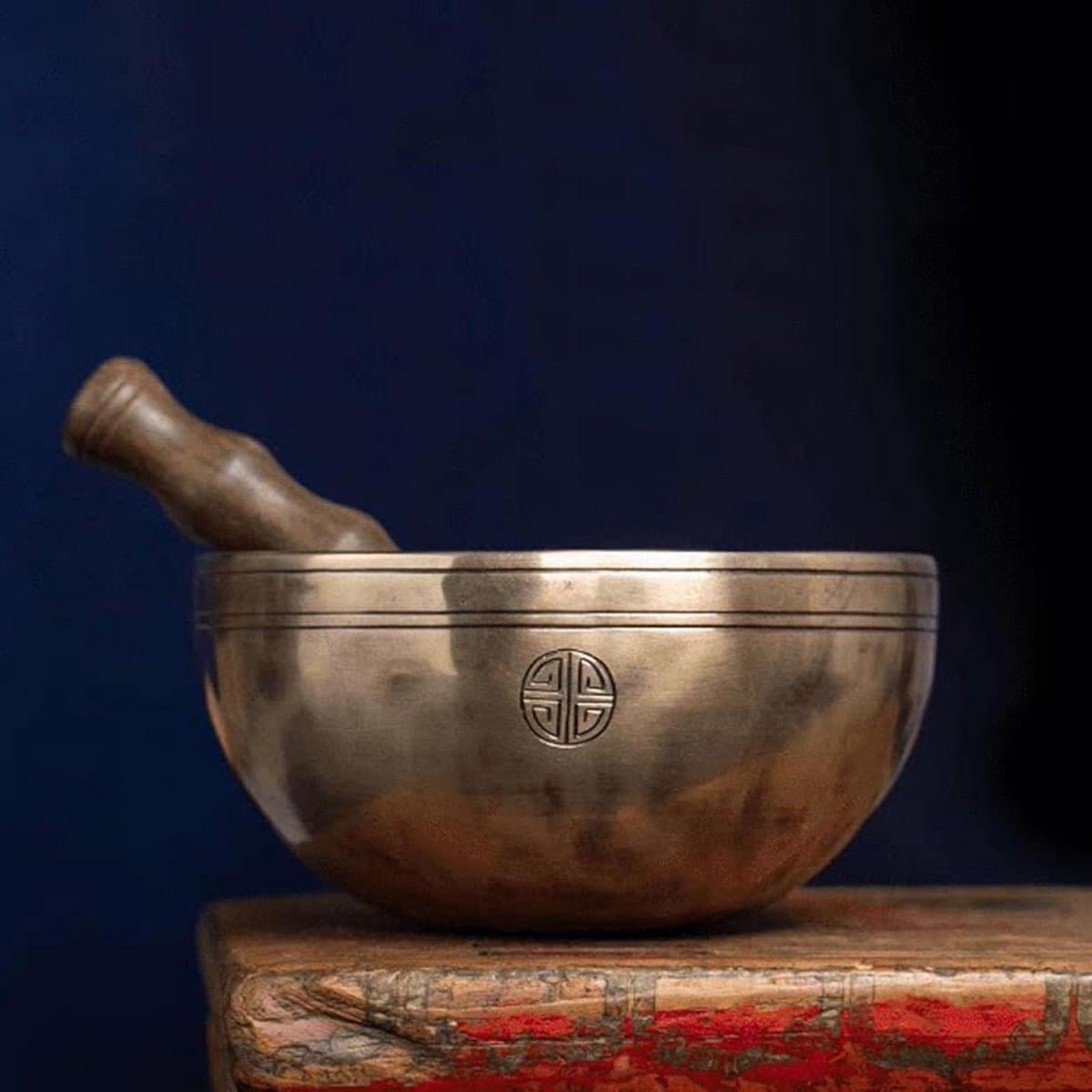 Tibetaanse klankschaal set - Meditatie schaal - Ontspanning en meditatie - Handgemaakt in Nepal - 24 cm diameter - Goudkleurig