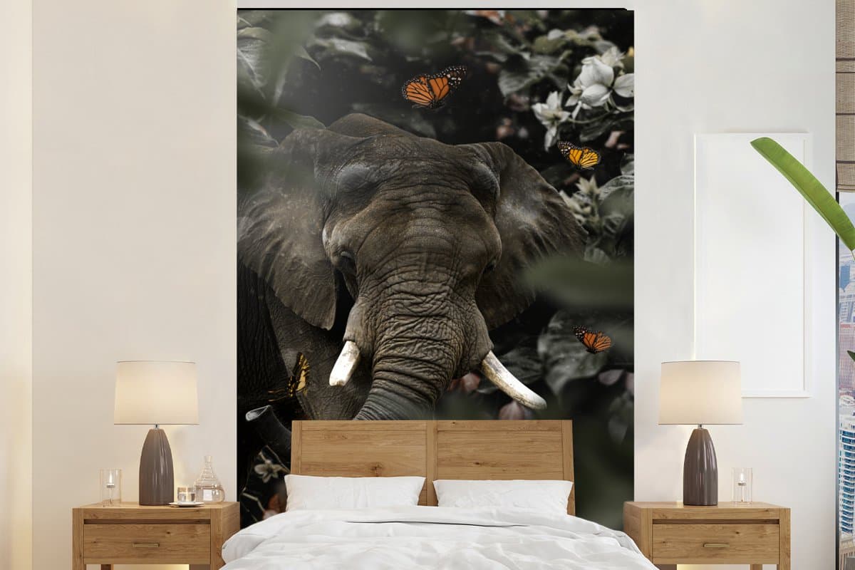 Behang - Fotobehang Olifant - Vlinder - Jungle - Breedte 170 cm x hoogte 260 cm