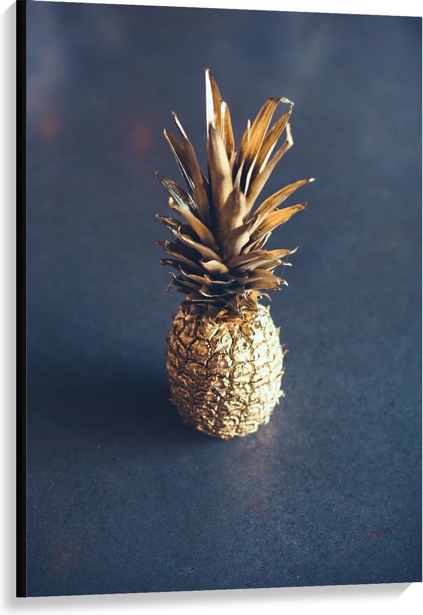 Canvas  - Miniatuurbeeldje van Gouden Ananas - 80x120cm Foto op Canvas Schilderij (Wanddecoratie op Canvas)