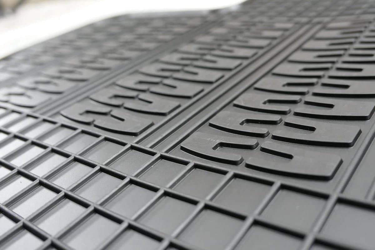 Rubberen Vloermatten Set - Automatten Rubber - Auto Interieur Beschermen - Badkuipvorm met Hoge Rand - Voertuigspecifieke Pasvorm - Zwart