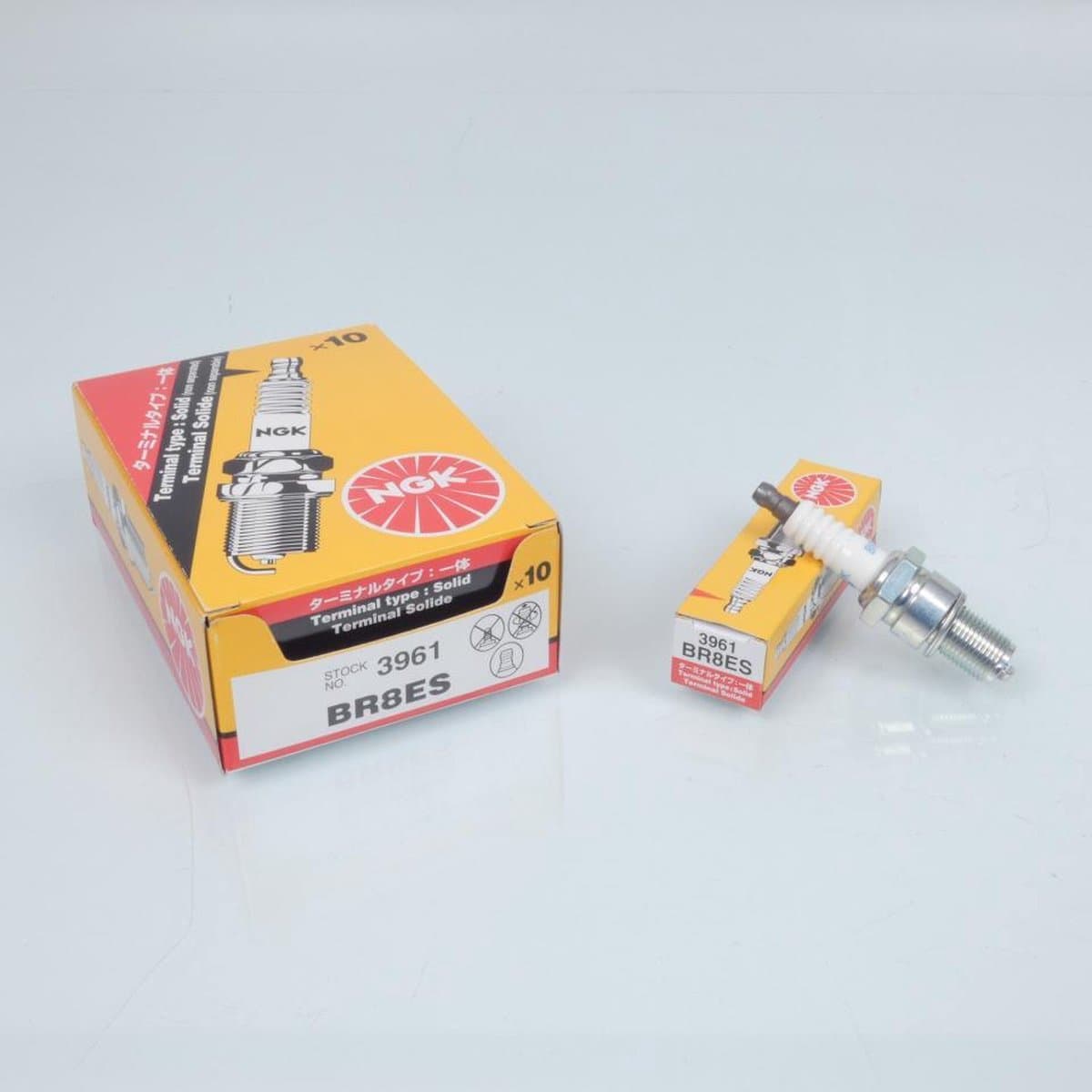 Bougie d'allumage NGK pour Moto Aprilia 50 SX Racing 2006 à 2013 BR8ES olive fixe 3961 / par 10 Neuf