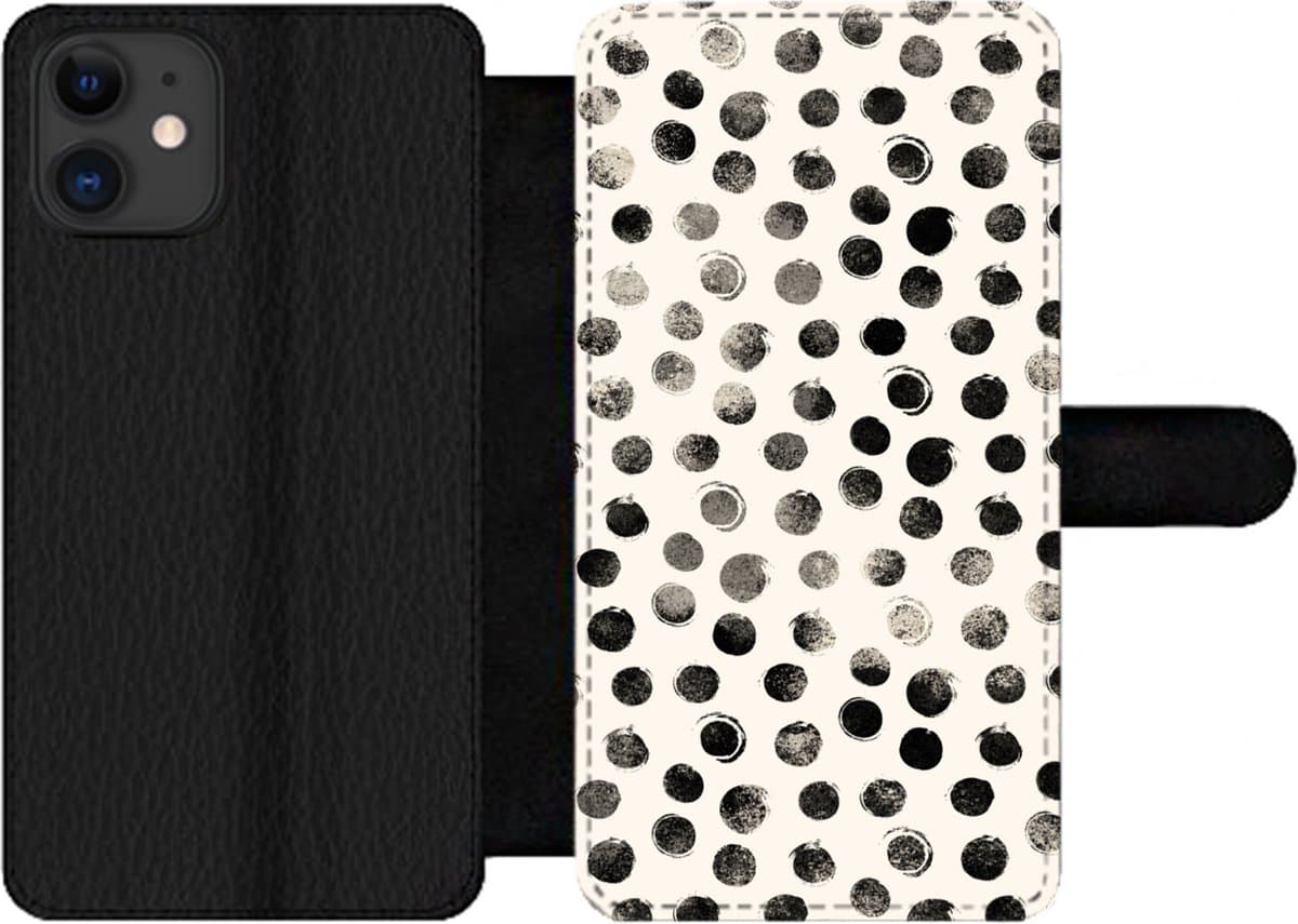 Telefoonhoesje Geschikt voor iPhone 11 telefoonhoesje - Stippen - Zwart - Wit - Met vakjes - Wallet case met magneetsluiting