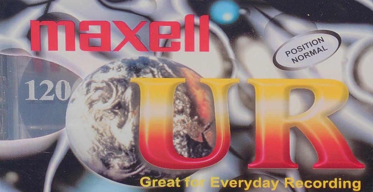 Audio Cassette Tape Maxell UR 120 normal position / Uiterst geschikt voor alle opnamedoeleinden / Sealed Blanco Cassettebandje / Cassettedeck / Walkman / Maxell cassettebandje.