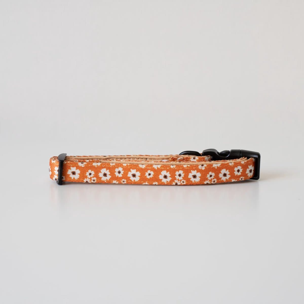 Pip & Palms - Honden Halsband Ditzy Daisy - Oranje - Maat M (33–51 cm) - 2cm breed - Comfortabel & Stijlvol - Hondenhalsband - voor Middelgrote honden