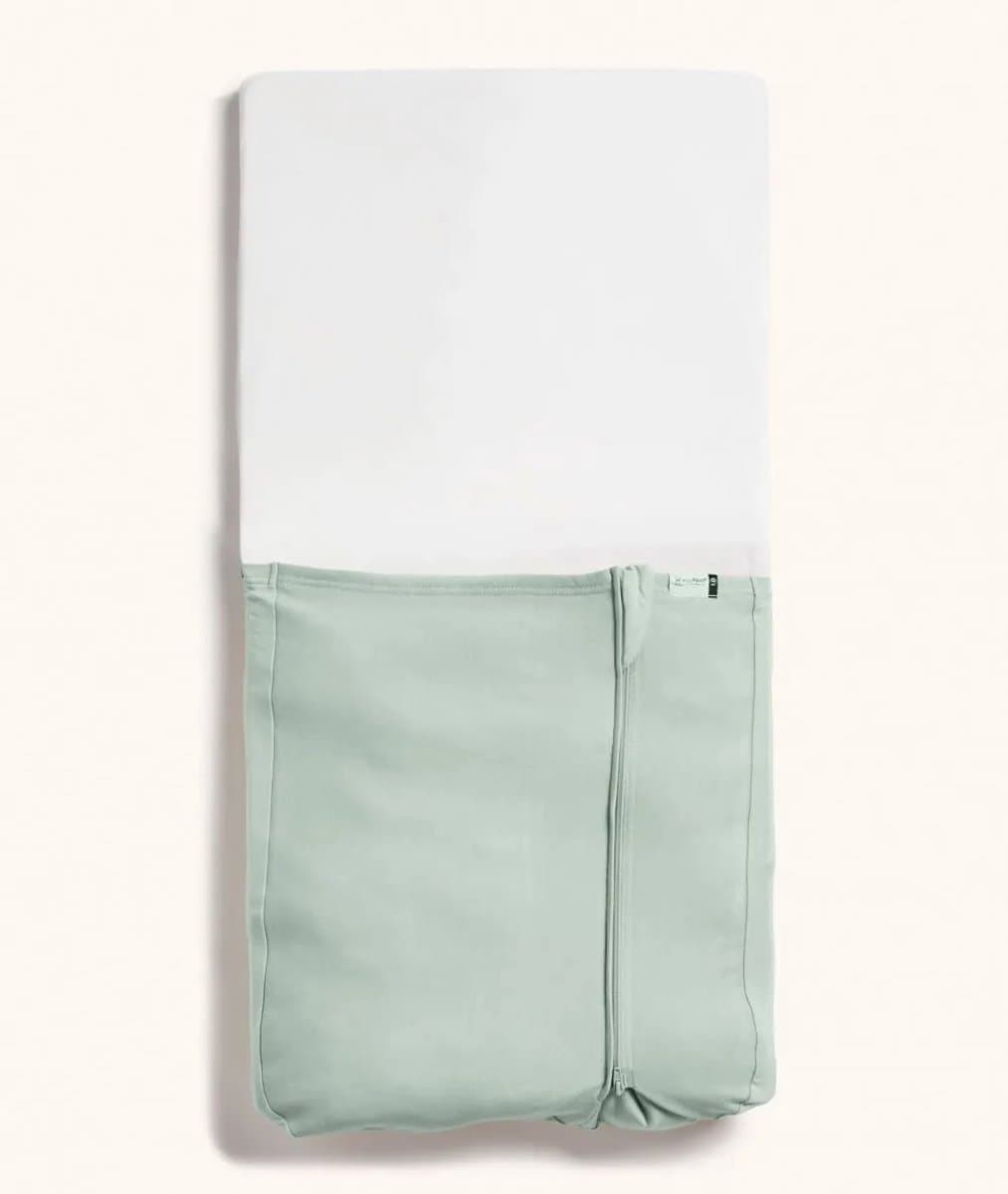 Ergopouch Baby Tuck sheet Sage- Ledikant laken