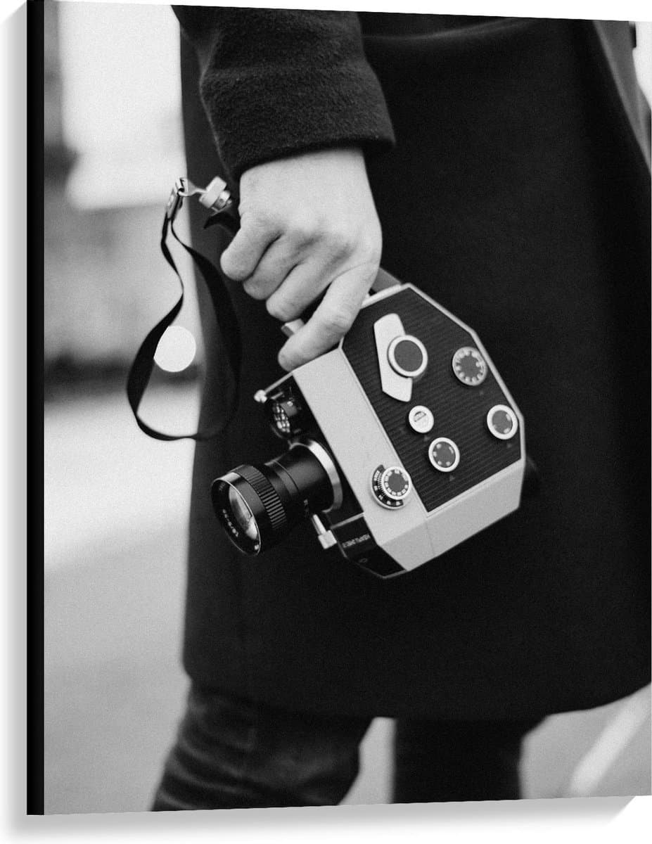 Canvas  - Camera in Hand Fotograaf (zwart/wit) - 75x100cm Foto op Canvas Schilderij (Wanddecoratie op Canvas)