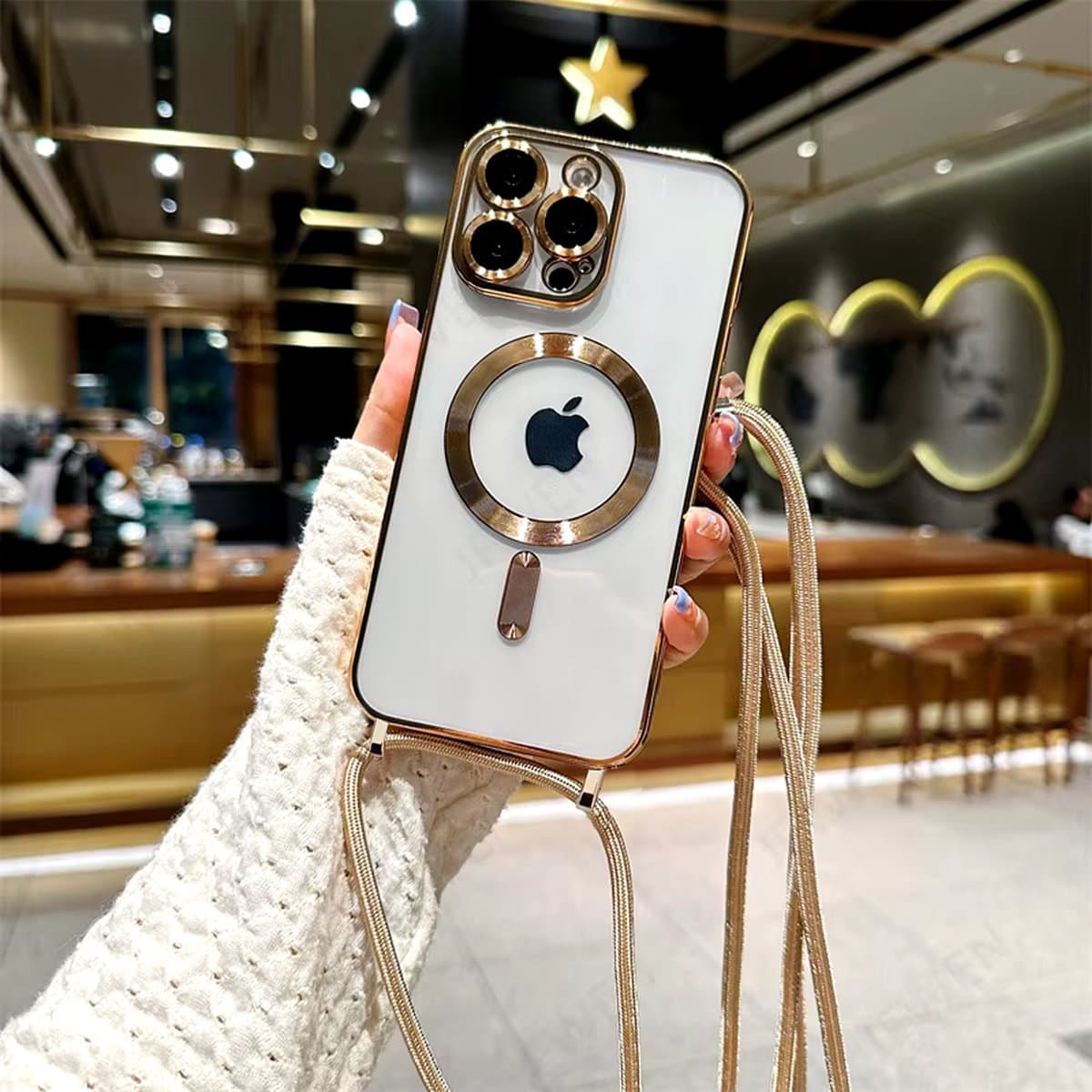 iPhone 12 Pro / 12 Magsafe Silicone Hoes met Koord / Touwtje - Goud