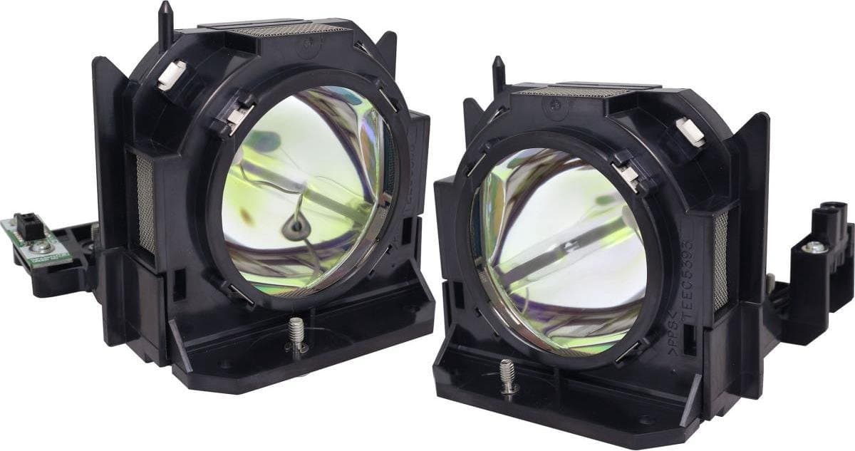 Beamerlamp geschikt voor de PANASONIC PT-D5000 beamer, lamp code ET-LAD60W / ET-LAD60AW. Bevat originele SHP lamp, prestaties gelijk aan origineel.