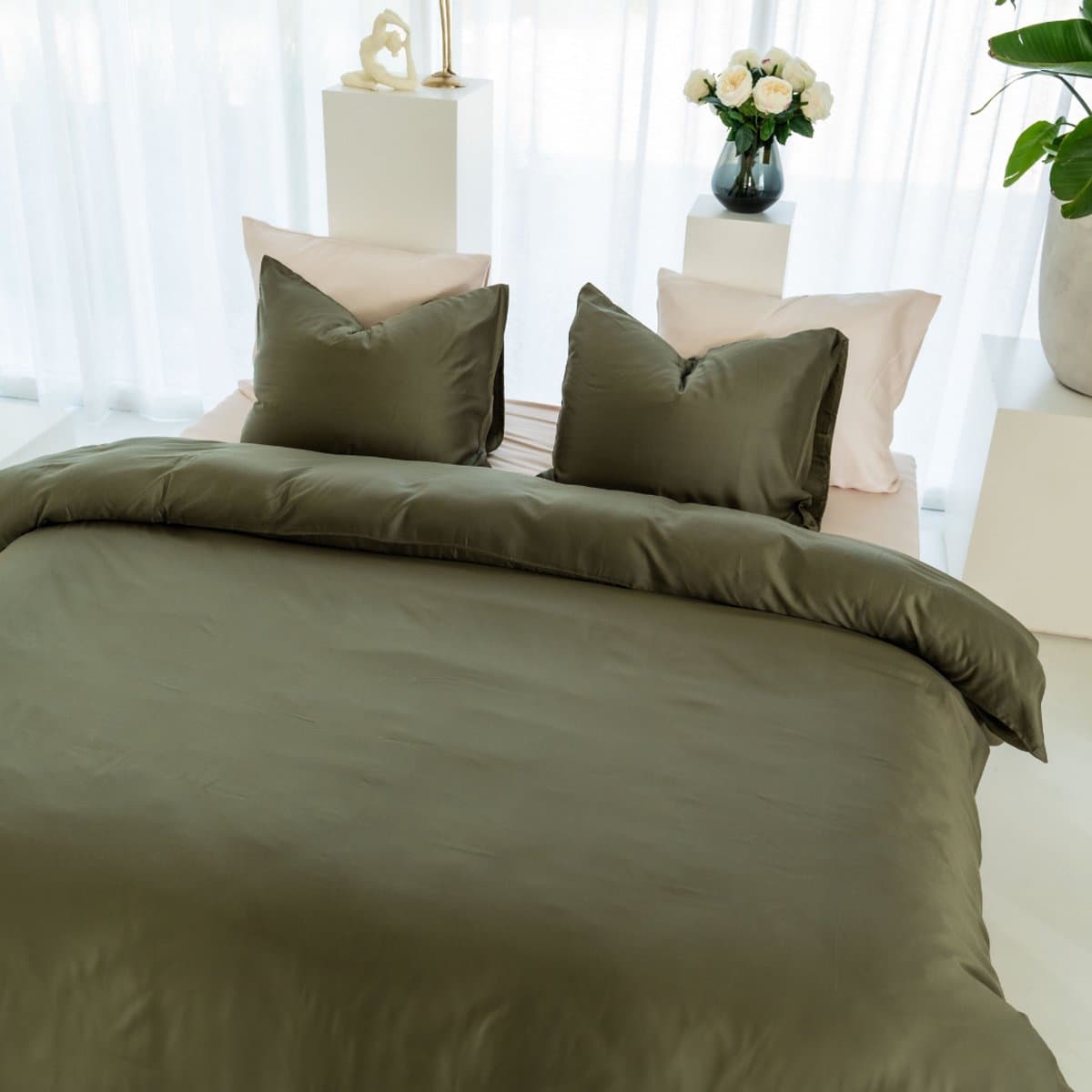 Kayori Daiki Dekbedovertrek Tencel - 240x200-220 + 2 slopen - Lits-jumeaux - 500TC Hotelkwaliteit - Zacht, Verkoelend & Antibacterieel - Donkergroen