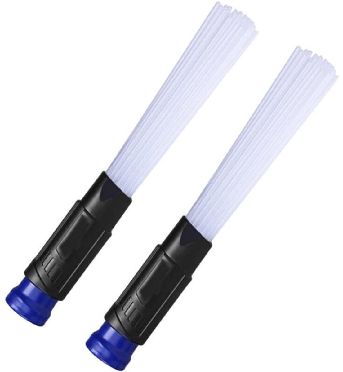 Een set van 2 universele stofzuigerborstels, multifunctionele stofzuigerbuizen, stofborstels, draagbare ontkalkingsborstels en slangverlengstukken.