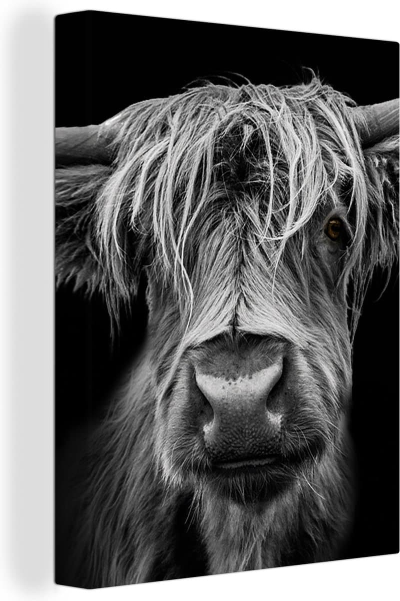 Canvas zwart wit - Schotse hooglander - Snuit - Horens - Vacht - Zwart Wit - Close up - Canvas print - Wanddecoratie - 90x120 cm