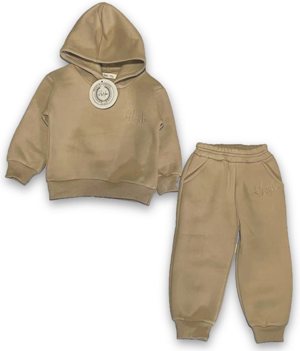 HATIKU - Premium Trainingspak Kind - Maat 110 - Beige - Effen - Joggingpak voor Jongens of Meisjes - Unisex