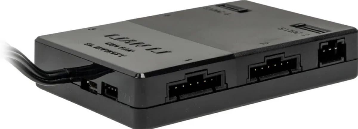 Lian Li UNI HUB SLV2 L-Connect 3 Controller - Fan Controller L-Connect 3 - tot 16 UNI SL V2-ventilatoren - zwart