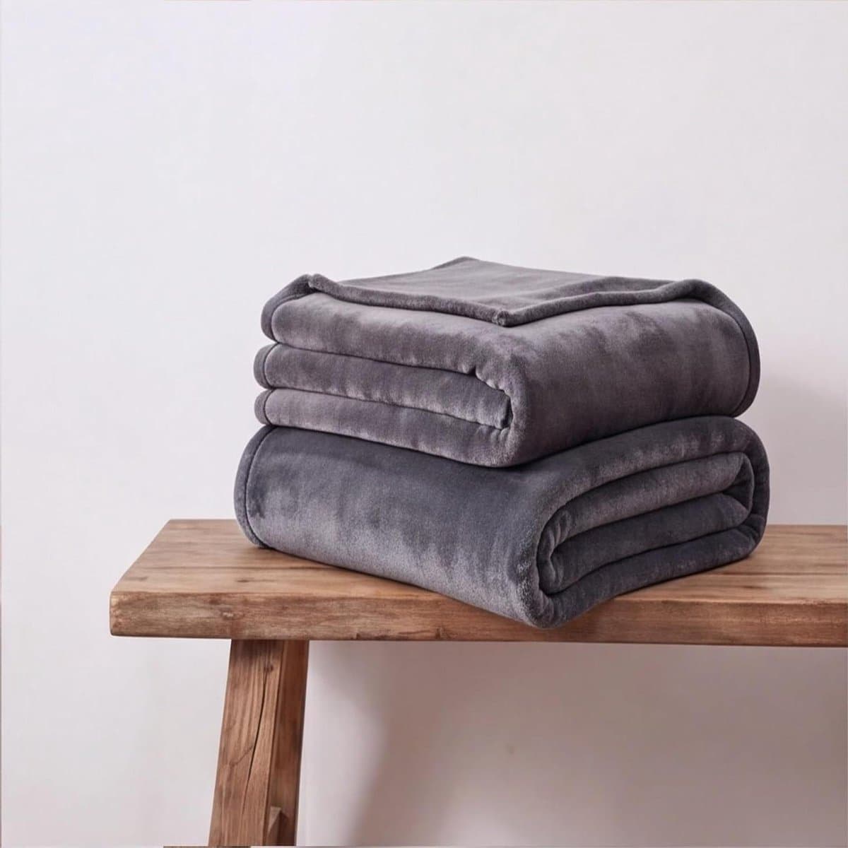 Fleece Deken - Zachte Plaid - Gezelligheid Thuis - Wolkenachtig Comfort - 190 x 265 cm - Donkergrijs