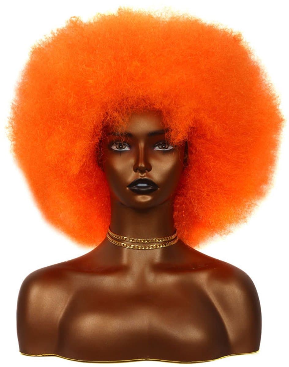 Daity Een grote, volumineuze oranje afro-pruik met pony. De pruik is veerkrachtig, vol en gemaakt van synthetische vezels. Perfect voor cosplay op Koningsdag, dagelijks gebruik en feestjes. 35,5 cm (oranje).