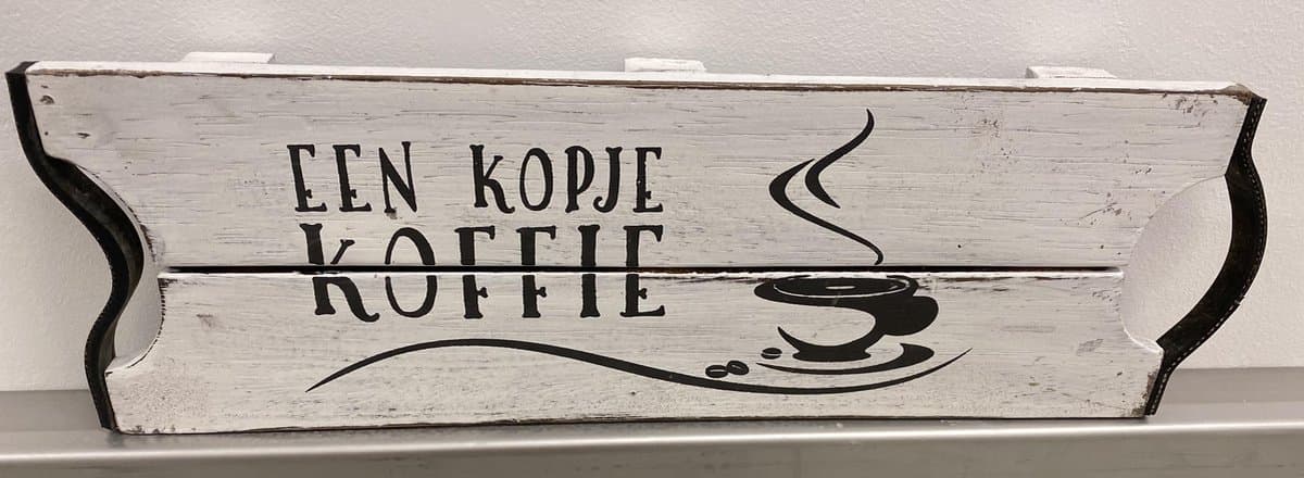 Woodart serveerplank : een kopje koffie wit 36x12x2