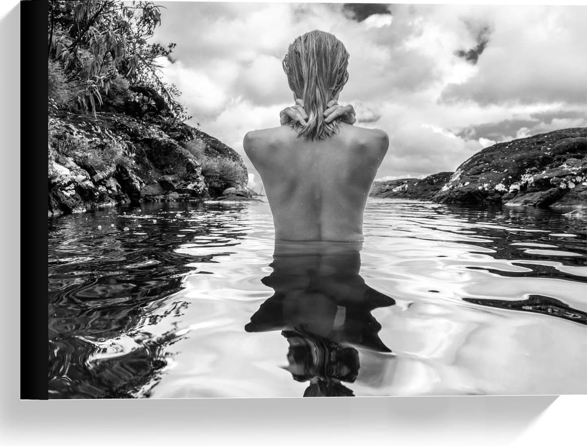 Canvas  - Naakte Vrouw in het Water (zwart/wit) - 40x30cm Foto op Canvas Schilderij (Wanddecoratie op Canvas)