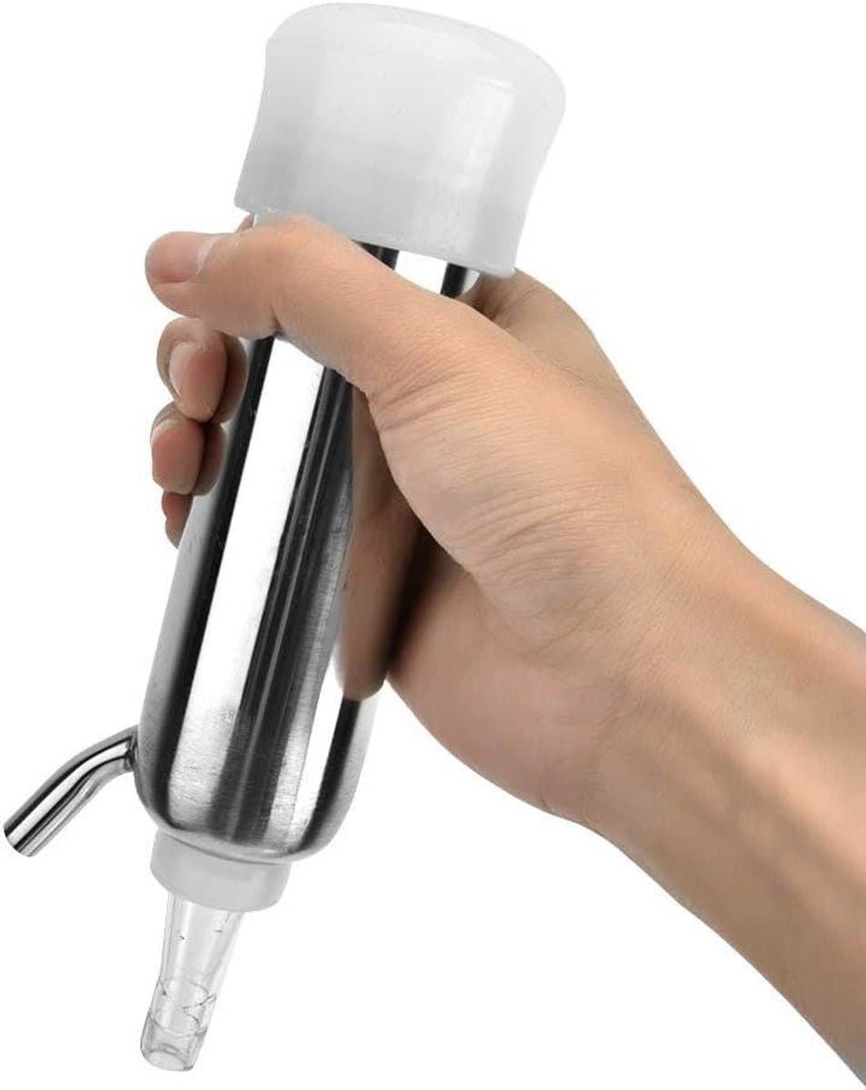 Elektrische melkmachine met roestvrijstalen pulscontroller voor efficiëntere melkproductie en stalhygiëne.