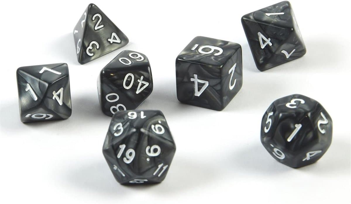 Set van 7 polyhedrale dobbelstenen voor tabletop- en rollenspellen in zwart met opbergzakje